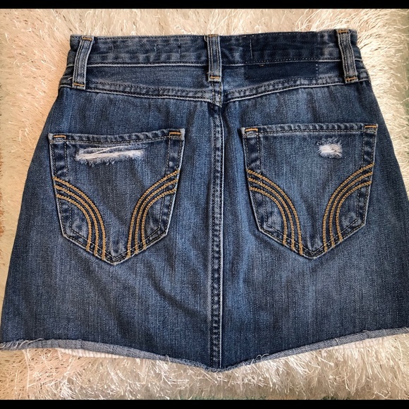 Hollister distressed jean skirt - Picture 2 of 5